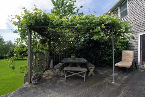 90 Morrison Ave, Middletown, RI 02842 photo 15