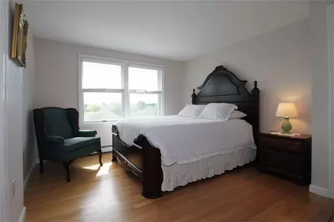 90 Morrison Ave, Middletown, RI 02842 photo 19