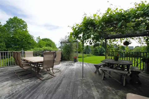 90 Morrison Ave, Middletown, RI 02842 photo 3