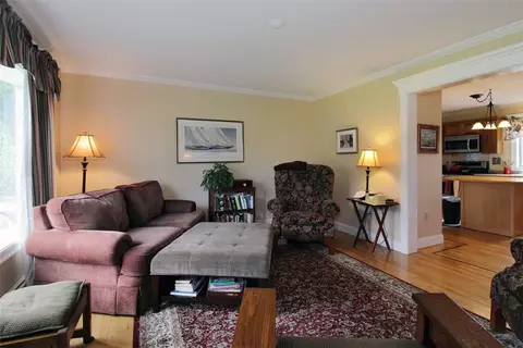 90 Morrison Ave, Middletown, RI 02842 photo 12