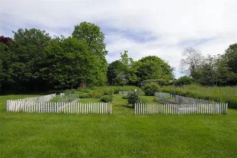 90 Morrison Ave, Middletown, RI 02842 photo 16