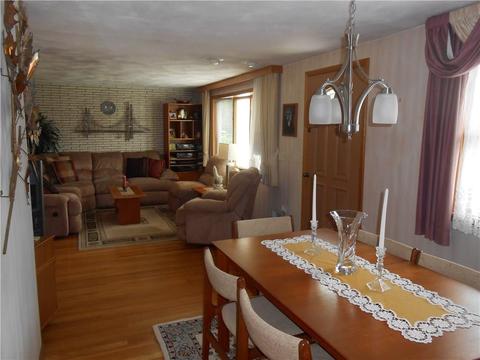115 Circuit Dr, Warwick, RI 02889 photo 11
