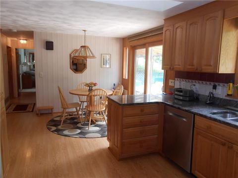 115 Circuit Dr, Warwick, RI 02889 photo 9