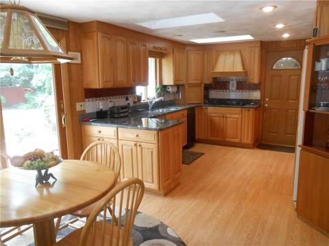 115 Circuit Dr, Warwick, RI 02889 photo 7