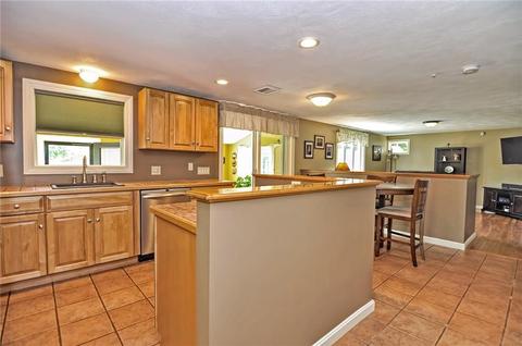 527 Douglas Hook Rd, Glocester, RI 02814 photo 14