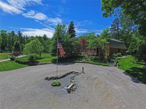 527 Douglas Hook Rd, Glocester, RI 02814 photo 8