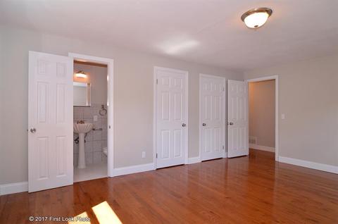 47 Lloyd Ave, Warwick, RI 02889 photo 17