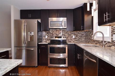 47 Lloyd Ave, Warwick, RI 02889 photo 7