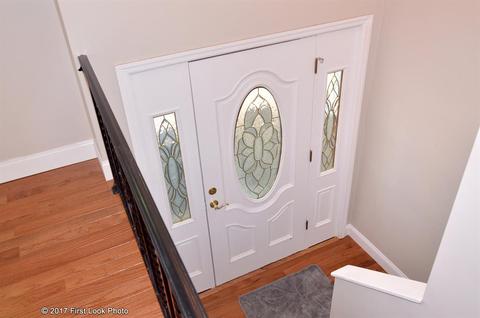 47 Lloyd Ave, Warwick, RI 02889 photo 2