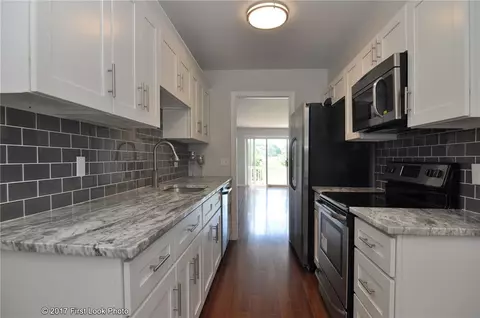 330 North Ln, Bristol, RI 02809 photo 5