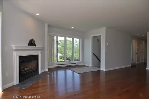 330 North Ln, Bristol, RI 02809 photo 8