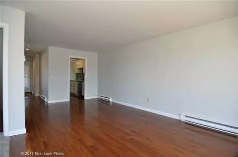 330 North Ln, Bristol, RI 02809 photo 9
