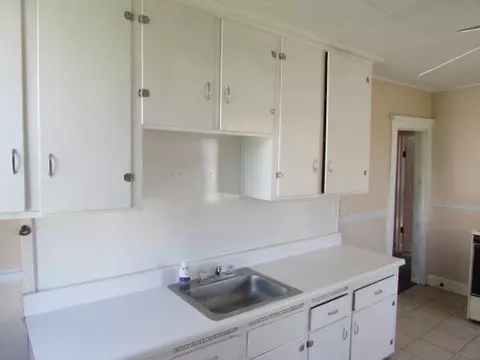 90 Sixth Ave, Woonsocket, RI 02895 photo 13