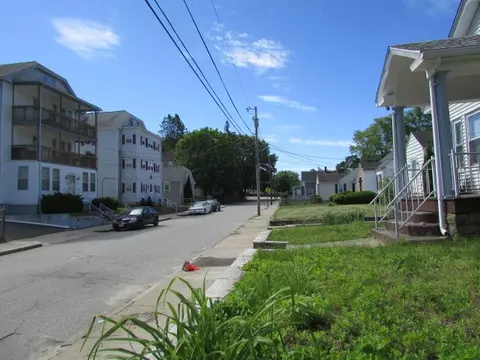 90 Sixth Ave, Woonsocket, RI 02895 photo 19