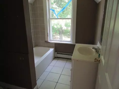 90 Sixth Ave, Woonsocket, RI 02895 photo 16