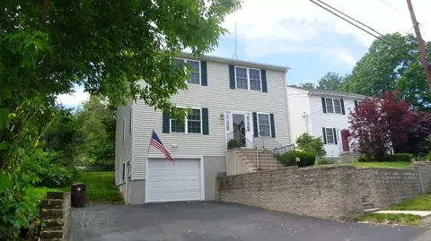 86 Beacon Ave, Woonsocket, RI 02895 photo 2