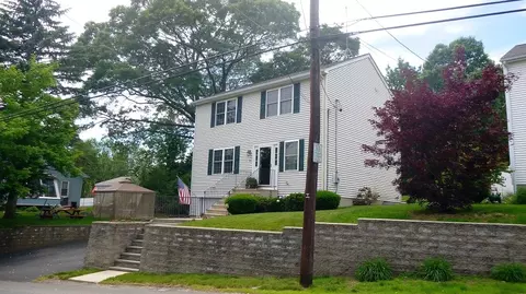 86 Beacon Ave, Woonsocket, RI 02895 photo 1