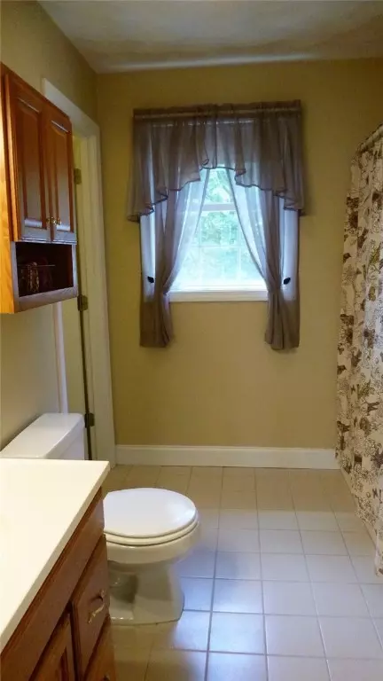 86 Beacon Ave, Woonsocket, RI 02895 photo 28