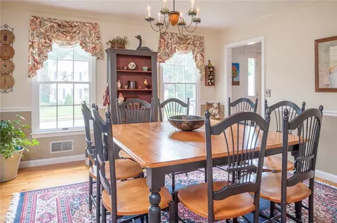 65 Contour Rd, Warwick, RI 02886 photo 12