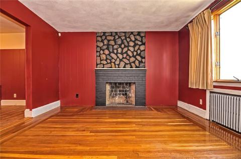 78 Killingly St, Providence, RI 02909 photo 4