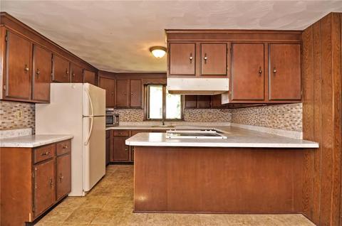 78 Killingly St, Providence, RI 02909 photo 8