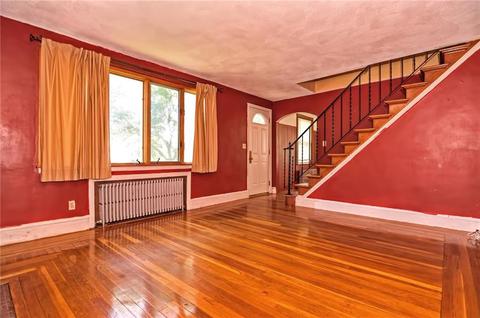 78 Killingly St, Providence, RI 02909 photo 2