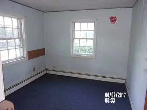 73 Pine Crest Dr, Riverside, RI 02915 photo 4