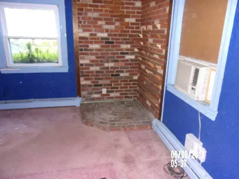 73 Pine Crest Dr, Riverside, RI 02915 photo 8