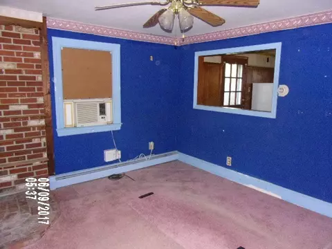73 Pine Crest Dr, Riverside, RI 02915 photo 11