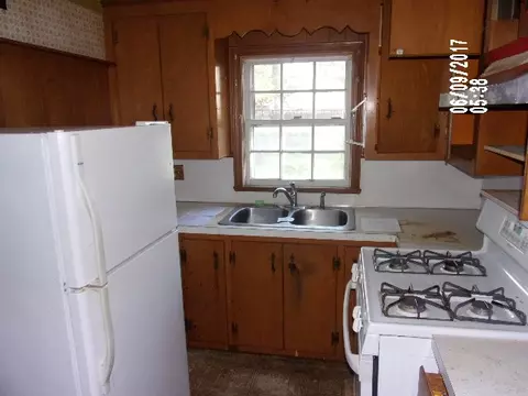 73 Pine Crest Dr, Riverside, RI 02915 photo 12