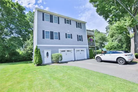 56 Millard Ave, Warwick, RI 02889 photo 4