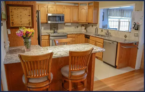48 Winston Ave, Warwick, RI 02886 photo 6