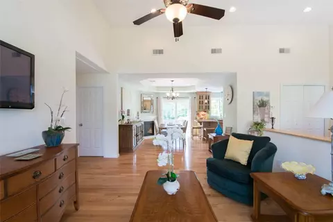 3 Devol Ave, Westport, MA 02790 photo 3
