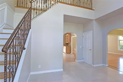 101 Crest Dr, Cranston, RI 02921 photo 9