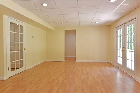 101 Crest Dr, Cranston, RI 02921 photo 35