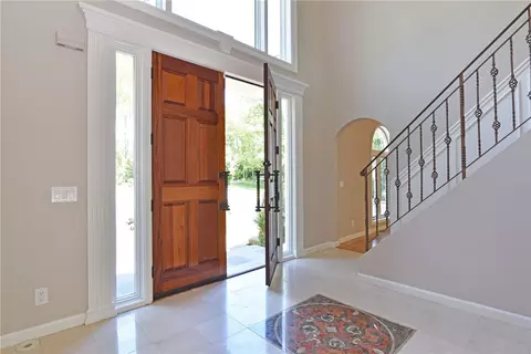 101 Crest Dr, Cranston, RI 02921 photo 8