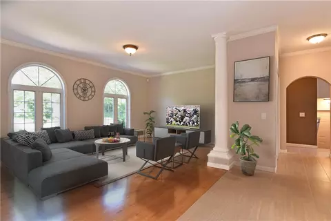101 Crest Dr, Cranston, RI 02921 photo 5