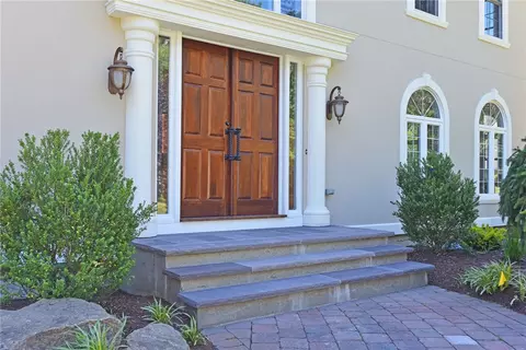 101 Crest Dr, Cranston, RI 02921 photo 7