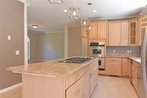 101 Crest Dr, Cranston, RI 02921 photo 15