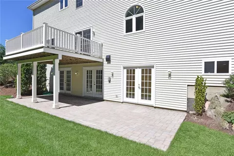 101 Crest Dr, Cranston, RI 02921 photo 38