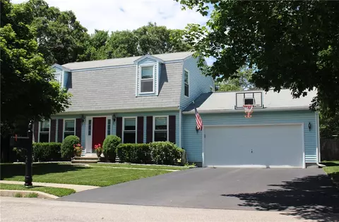 79 Lillian Ct, Warwick, RI 02886 photo 1