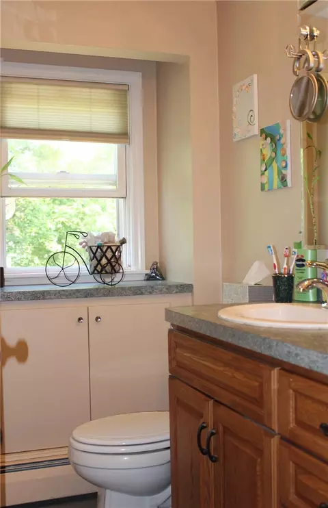 79 Lillian Ct, Warwick, RI 02886 photo 21