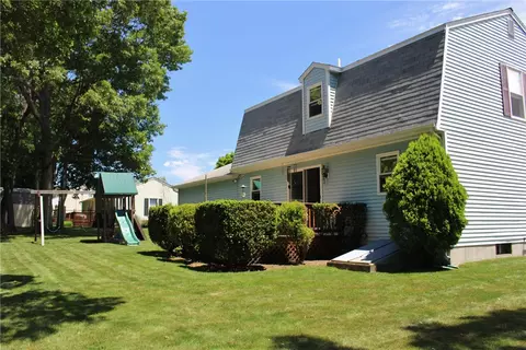79 Lillian Ct, Warwick, RI 02886 photo 24
