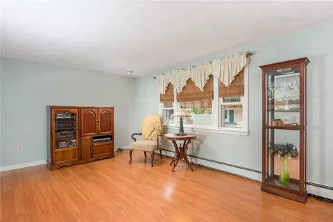 86 Achille St, Woonsocket, RI 02895 photo 7