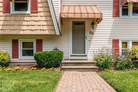 86 Achille St, Woonsocket, RI 02895 photo 3