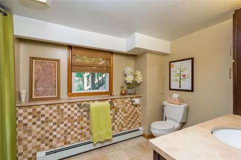 86 Achille St, Woonsocket, RI 02895 photo 27