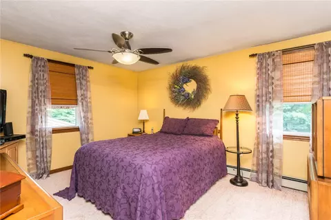 86 Achille St, Woonsocket, RI 02895 photo 13