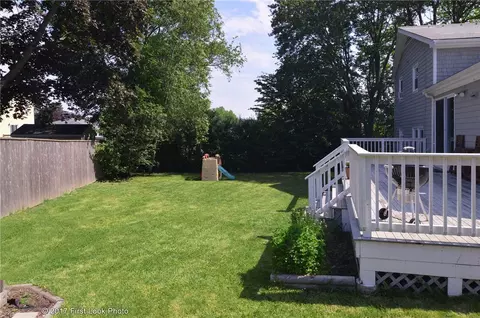 70 Everett St, Middletown, RI 02842 photo 29