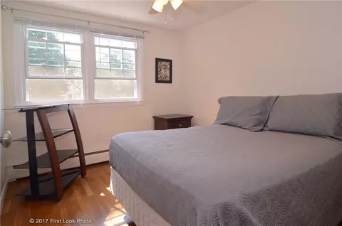70 Everett St, Middletown, RI 02842 photo 21