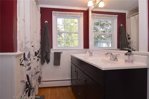 70 Everett St, Middletown, RI 02842 photo 22